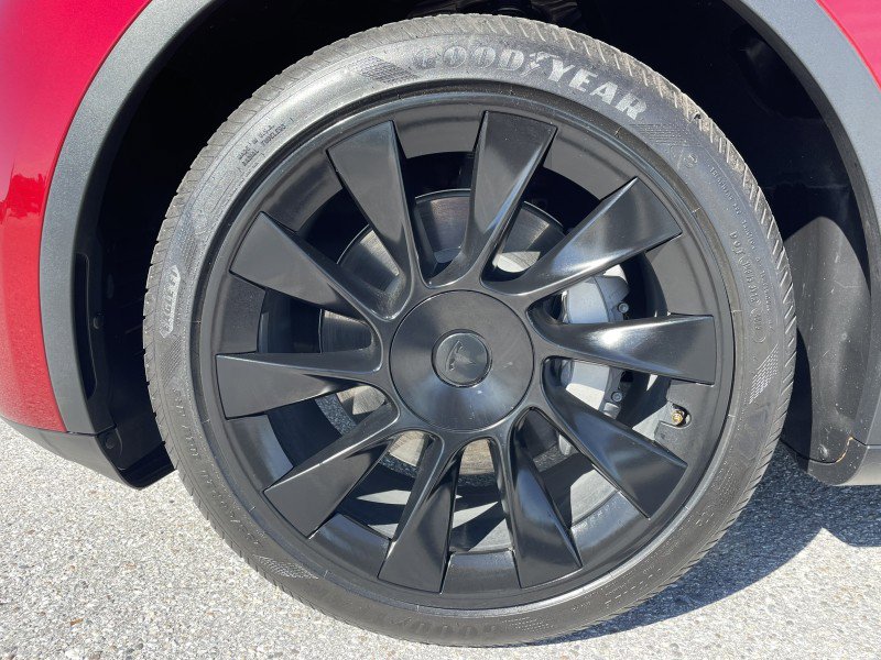 Used 2024 Tesla Model Y Long Range image 18