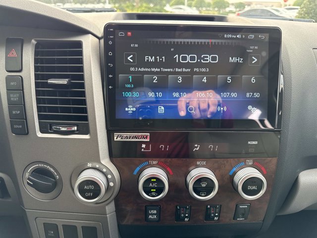 Used 2012 Toyota Tundra Limited image 32