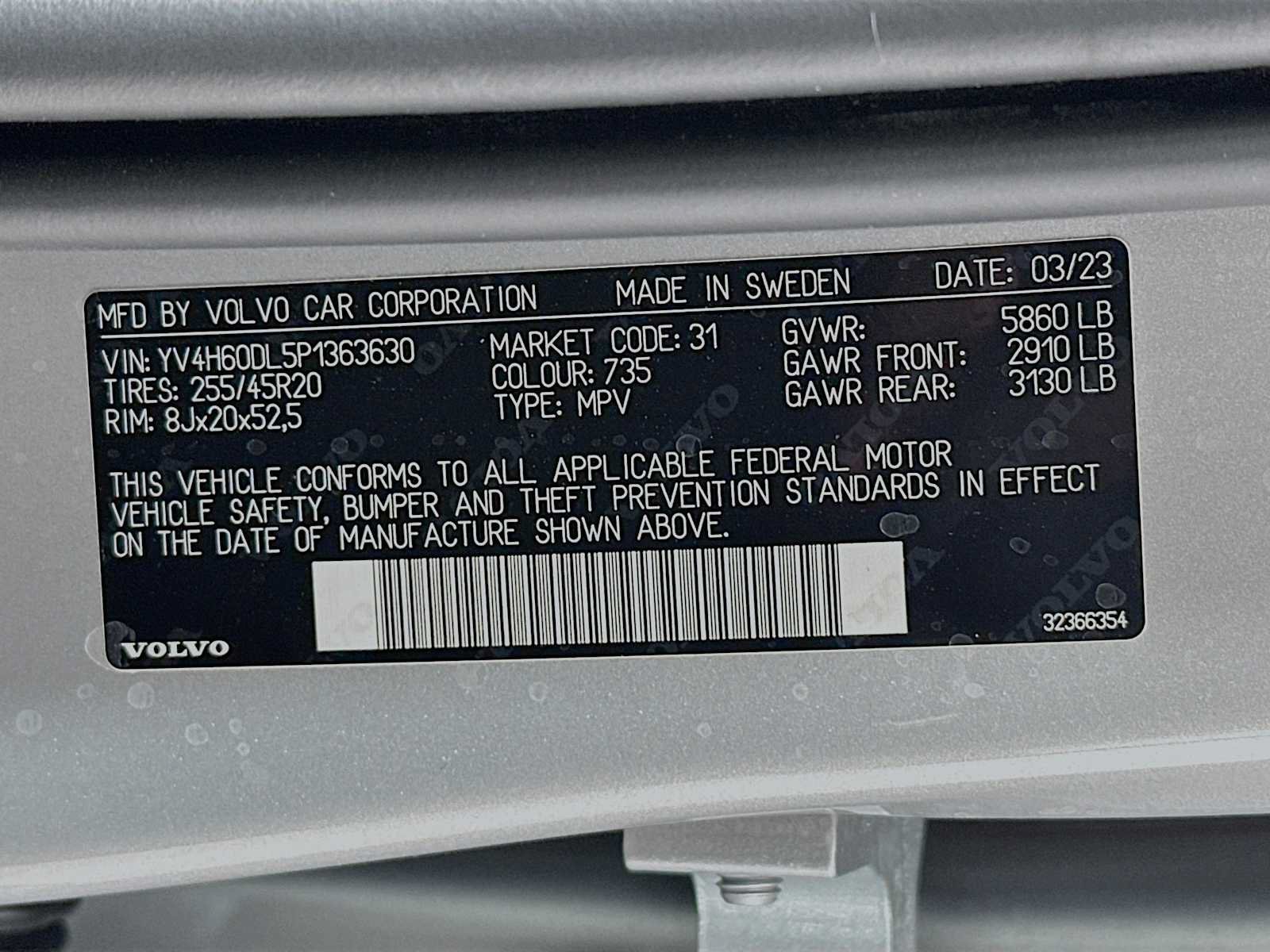 Used 2023 Volvo XC60 T8 Plus w/ Protection Package Premier AWD/4WD image 30