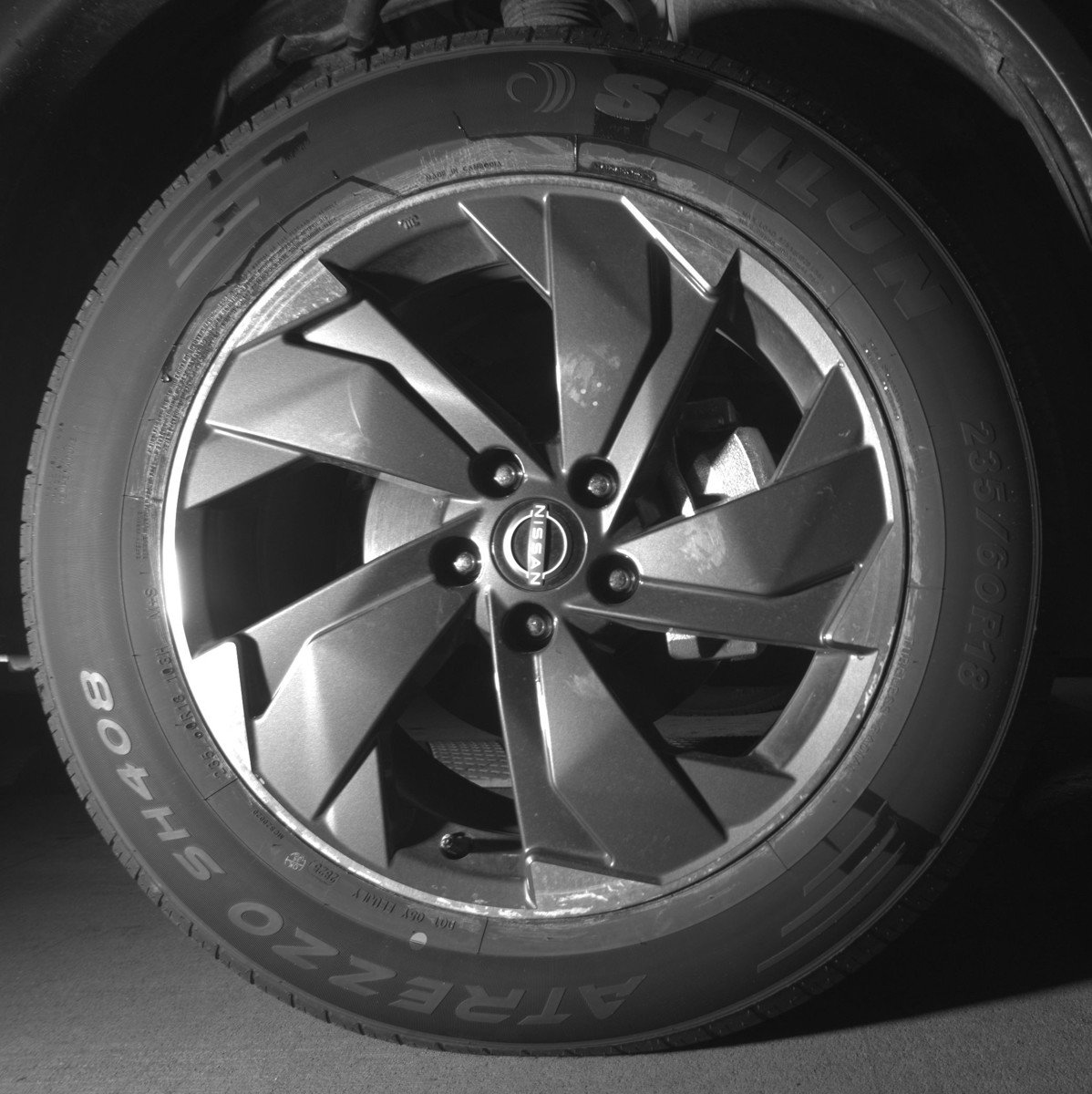 Used 2025 Nissan Rogue SV FWD image 13