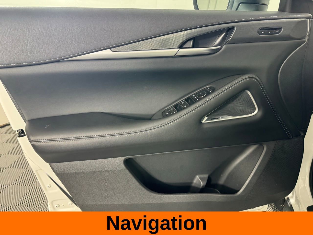 Used 2023 INFINITI QX60 Luxe w/ Performance Audio Package image 10