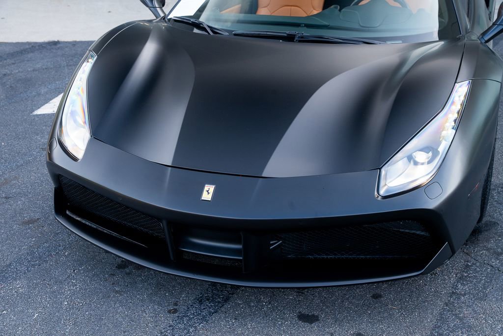 Used 2018 Ferrari 488 Spider RWD image 5