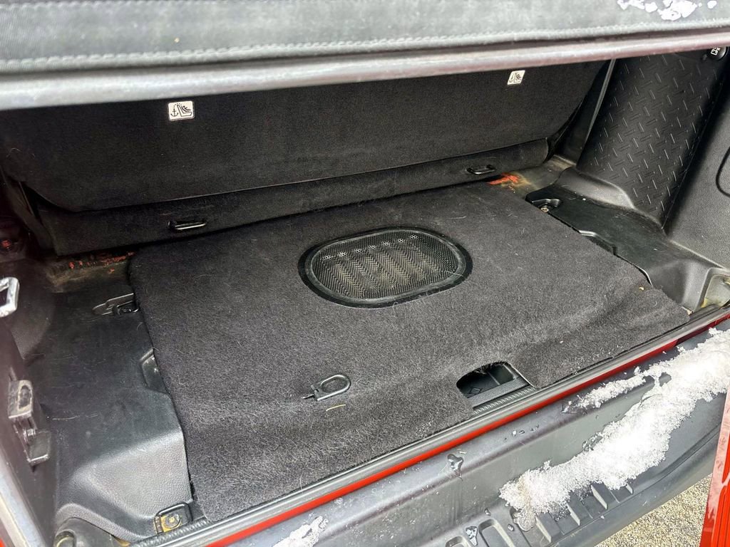 Used 2015 Jeep Wrangler Rubicon image 9