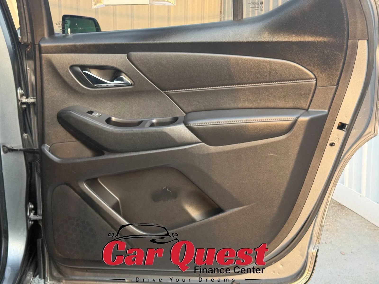 Used 2019 Chevrolet Traverse LS FWD image 18