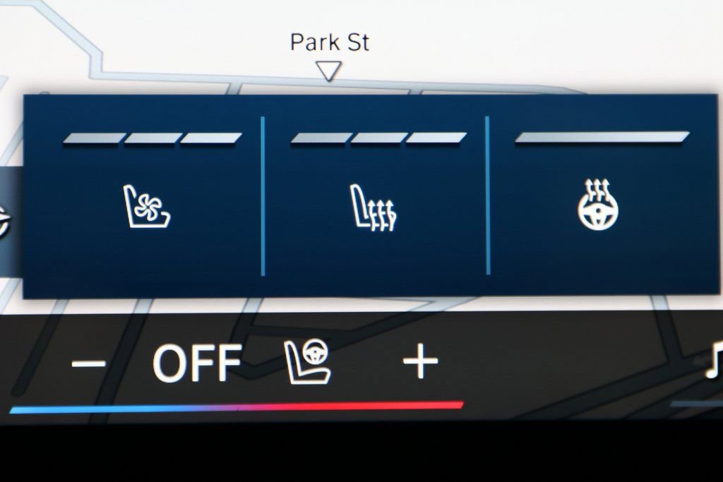 Used 2025 BMW M3 Base w/ Executive Package image 30