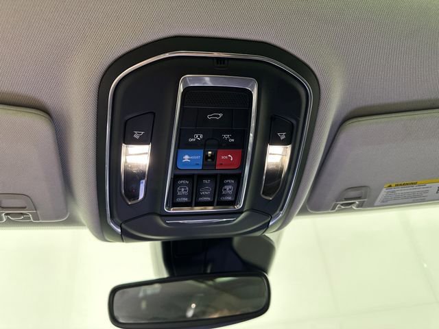 Used 2022 Jeep Grand Cherokee Limited 4xe AWD/4WD image 24
