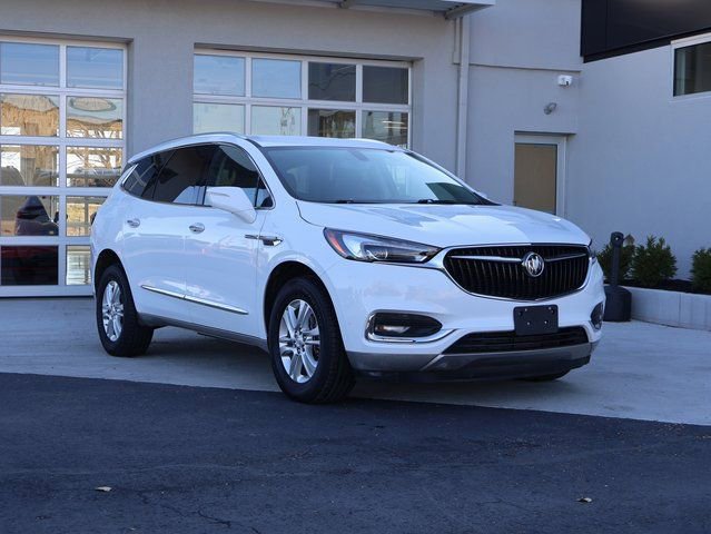Used 2021 Buick Enclave Essence image 1