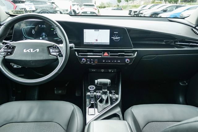 Used 2023 Kia Niro EX image 13