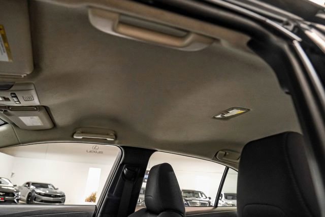 Used 2020 Toyota Corolla LE FWD image 23