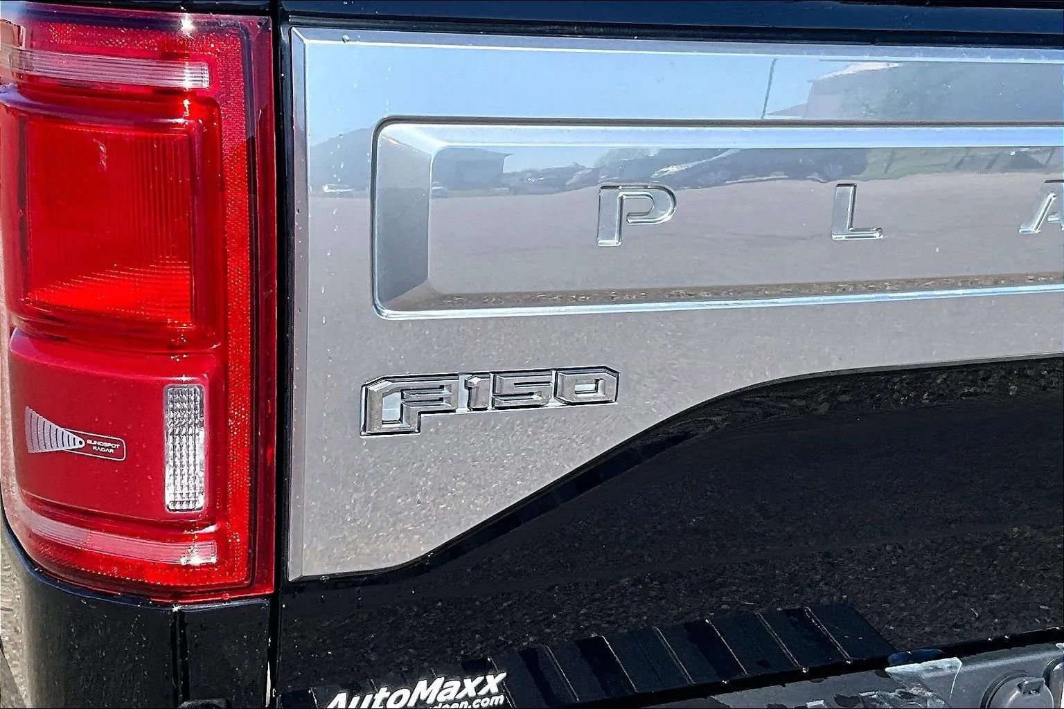 Used 2016 Ford F150 Platinum w/ Technology Package AWD/4WD image 31