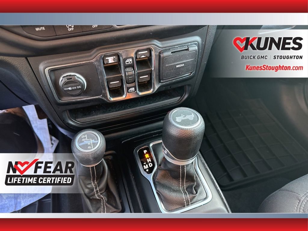 Used 2021 Jeep Wrangler Unlimited Sahara w/ Uconnect 4C Nav & Sound Group image 34