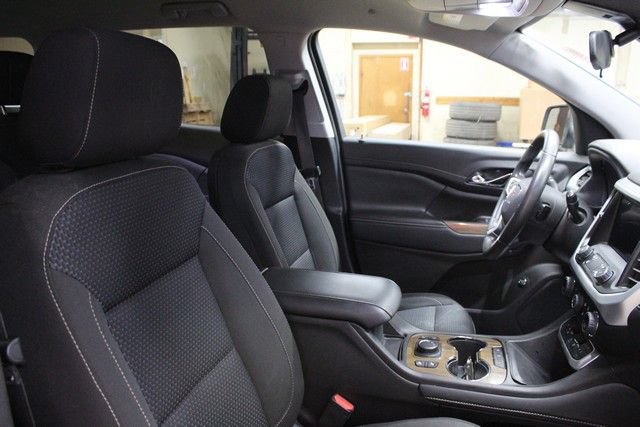 Certified 2023 GMC Acadia SLE w/ Driver Convenience Package FWD image 10