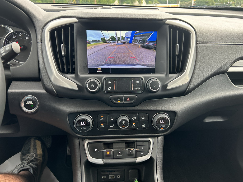 Used 2024 GMC Terrain SLT FWD image 40