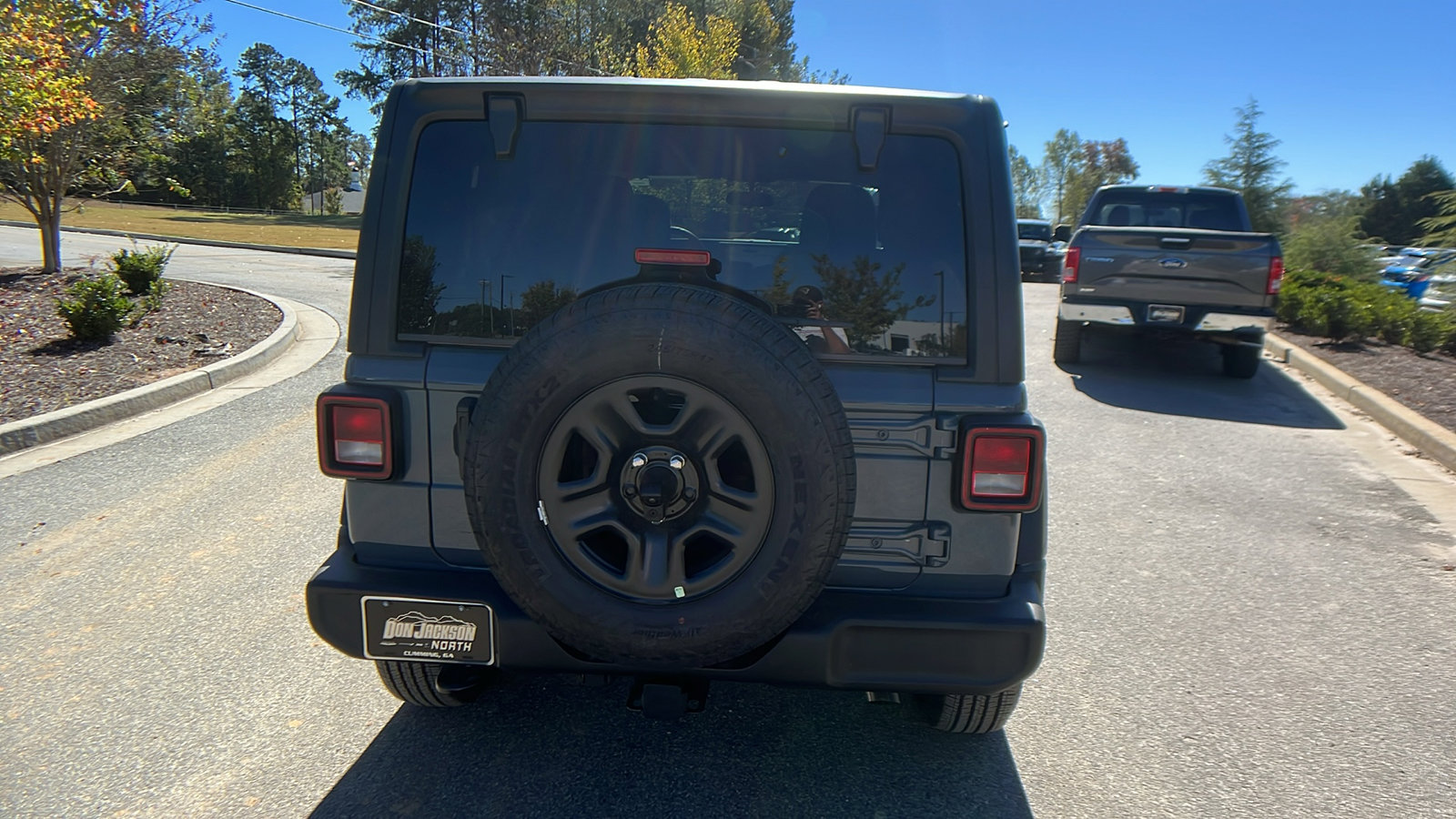 New 2026 Jeep Wrangler Sport AWD/4WD image 9