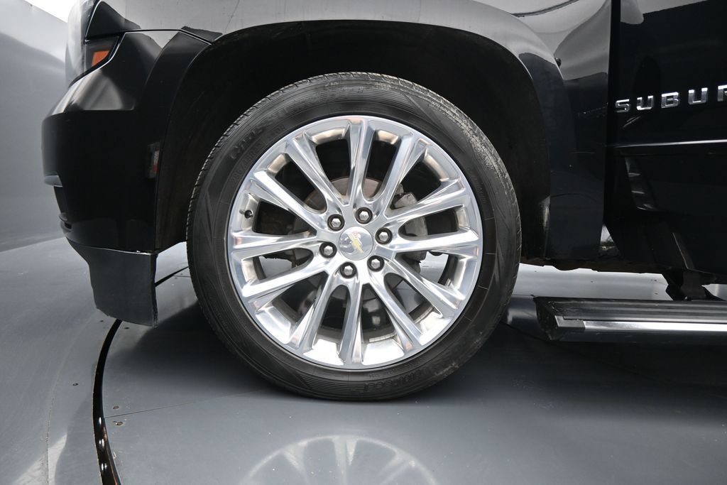 Used 2019 Chevrolet Suburban Premier w/ Premier Plus Edition RWD image 35