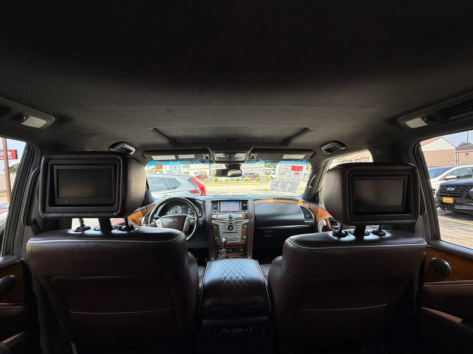 Used 2015 INFINITI QX80 4WD w/ Limited Package image 37