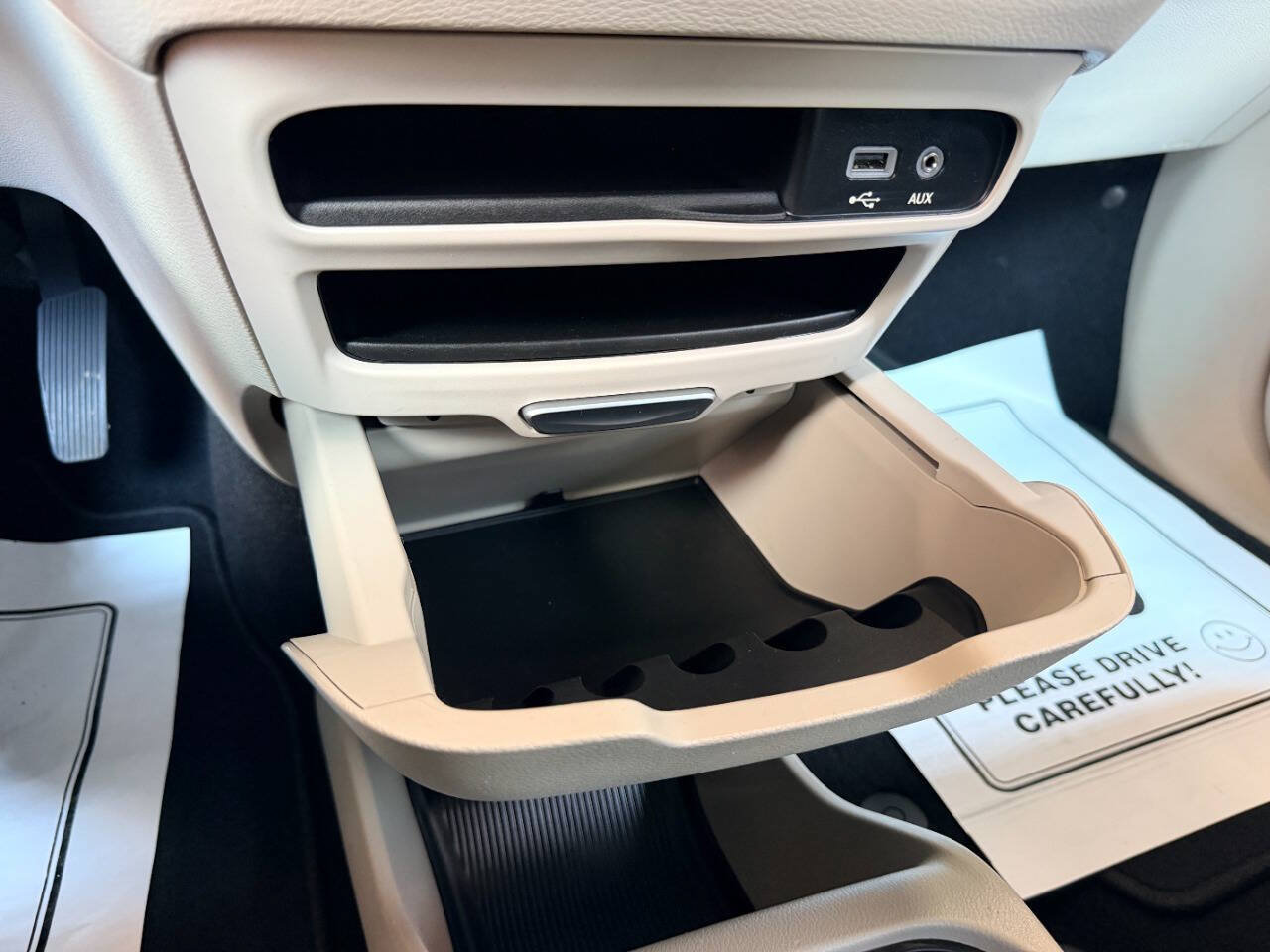 Used 2017 Chrysler Pacifica Touring FWD image 52