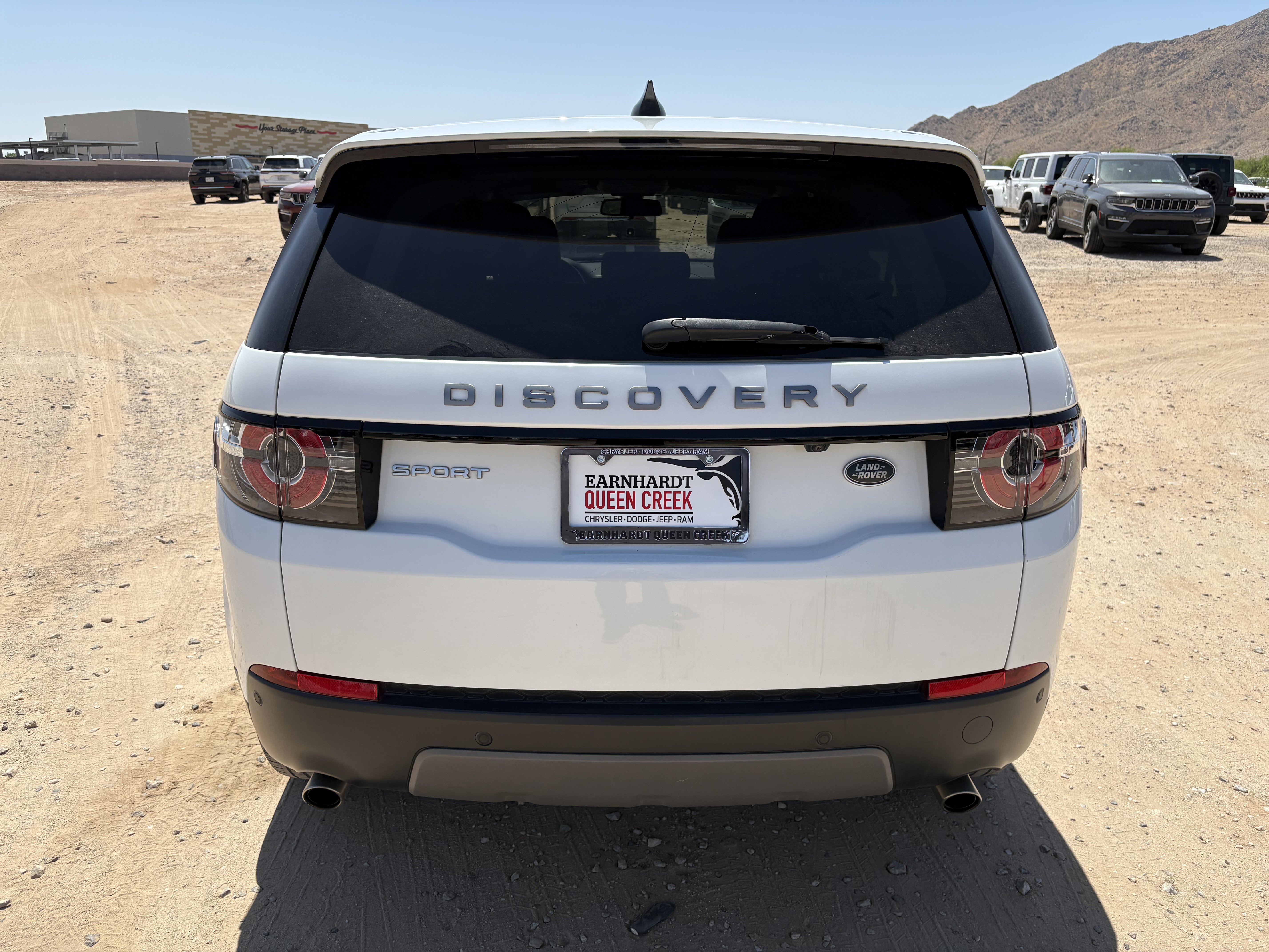 Used 2017 Land Rover Discovery Sport SE AWD/4WD image 4