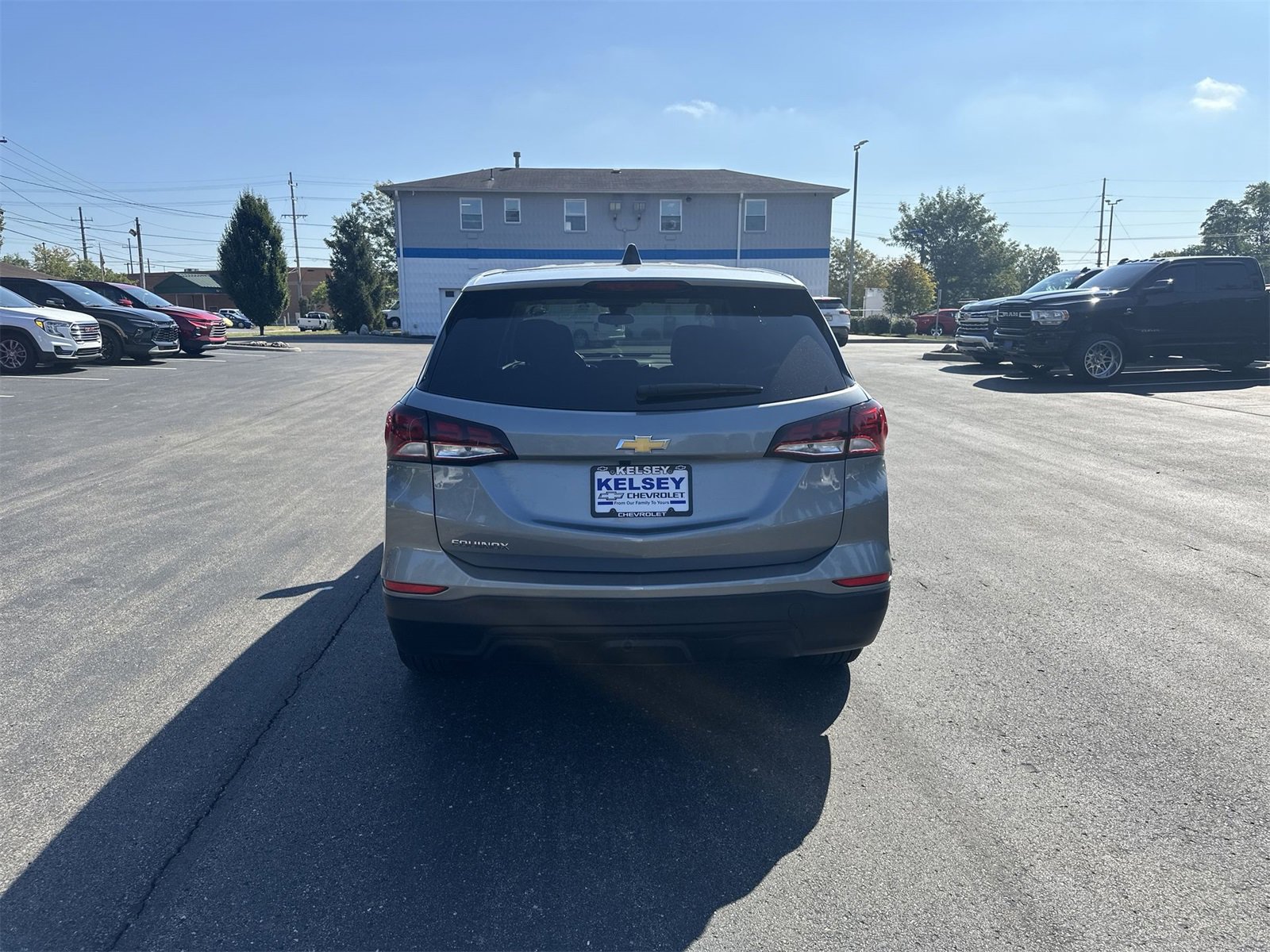 Used 2023 Chevrolet Equinox LS w/ LS Convenience Package image 7