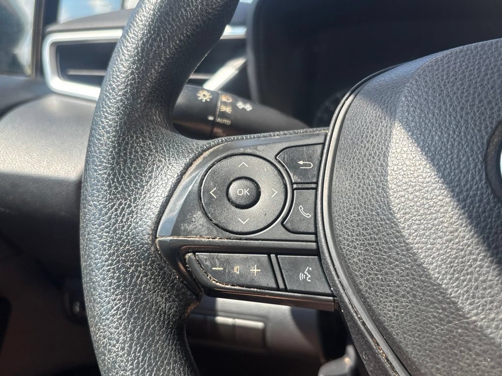 Used 2022 Toyota Corolla LE FWD image 17