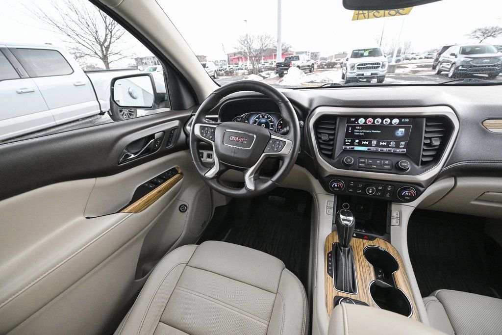 Used 2017 GMC Acadia Denali w/ Technology Package image 36