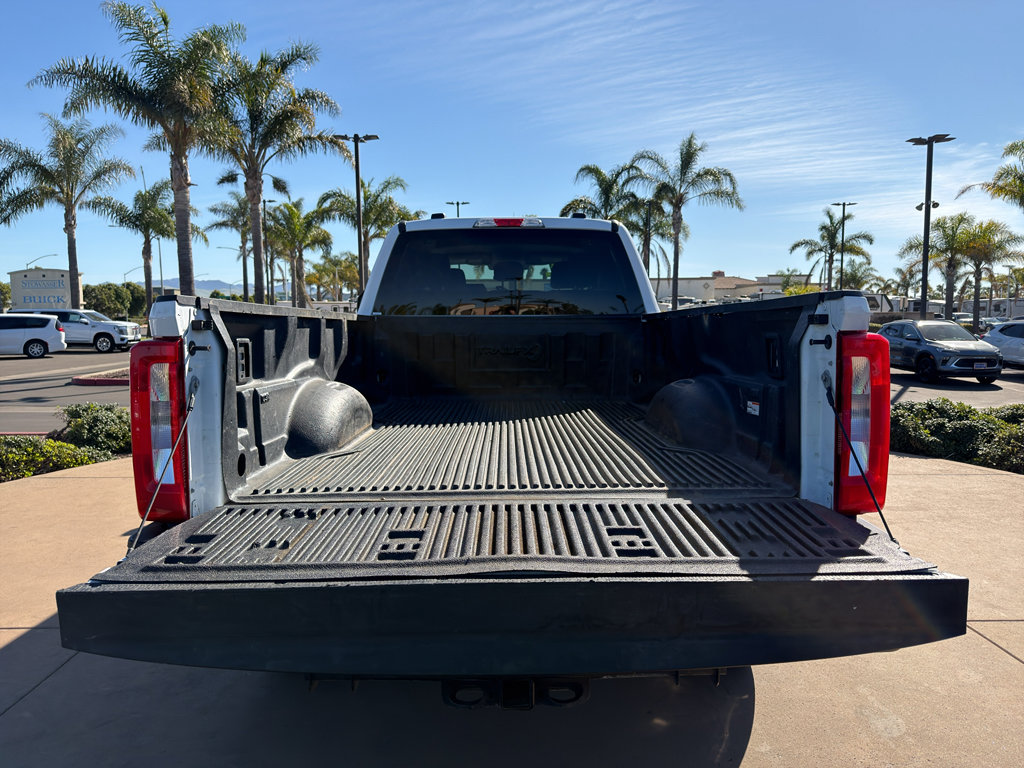 Used 2025 Ford F250 XLT AWD/4WD image 5