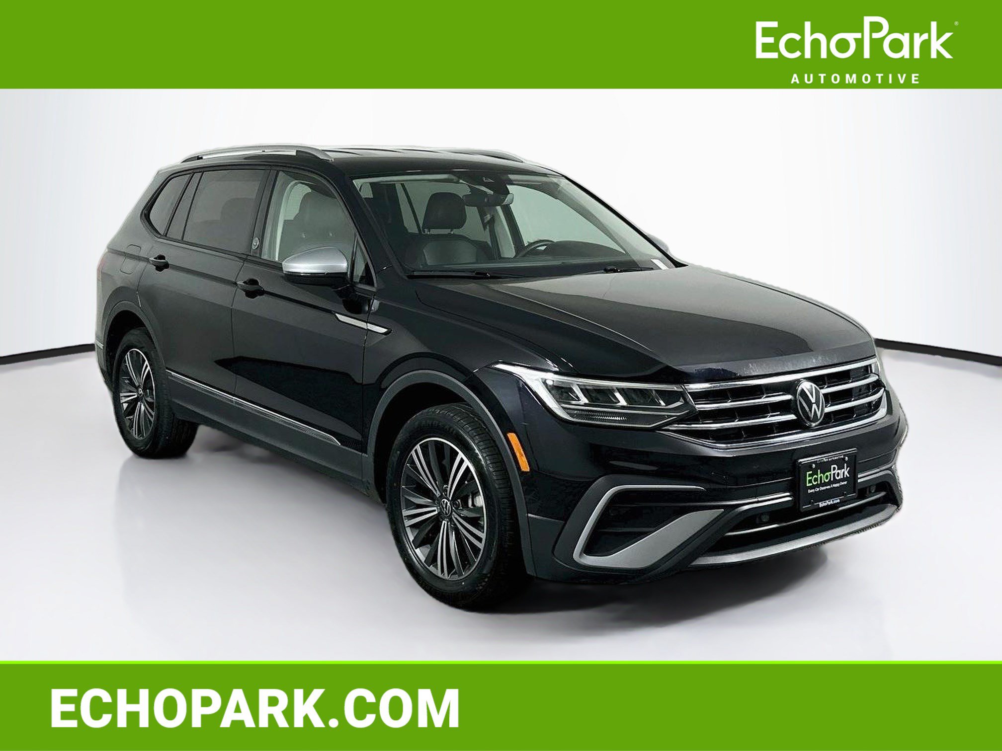 Used 2024 Volkswagen Tiguan Wolfsburg Edition FWD image 1