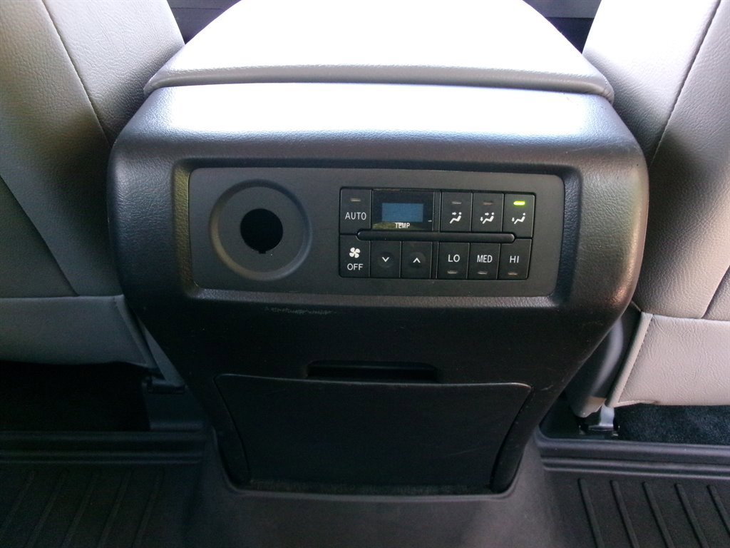 Used 2013 Toyota Sequoia Limited RWD image 26