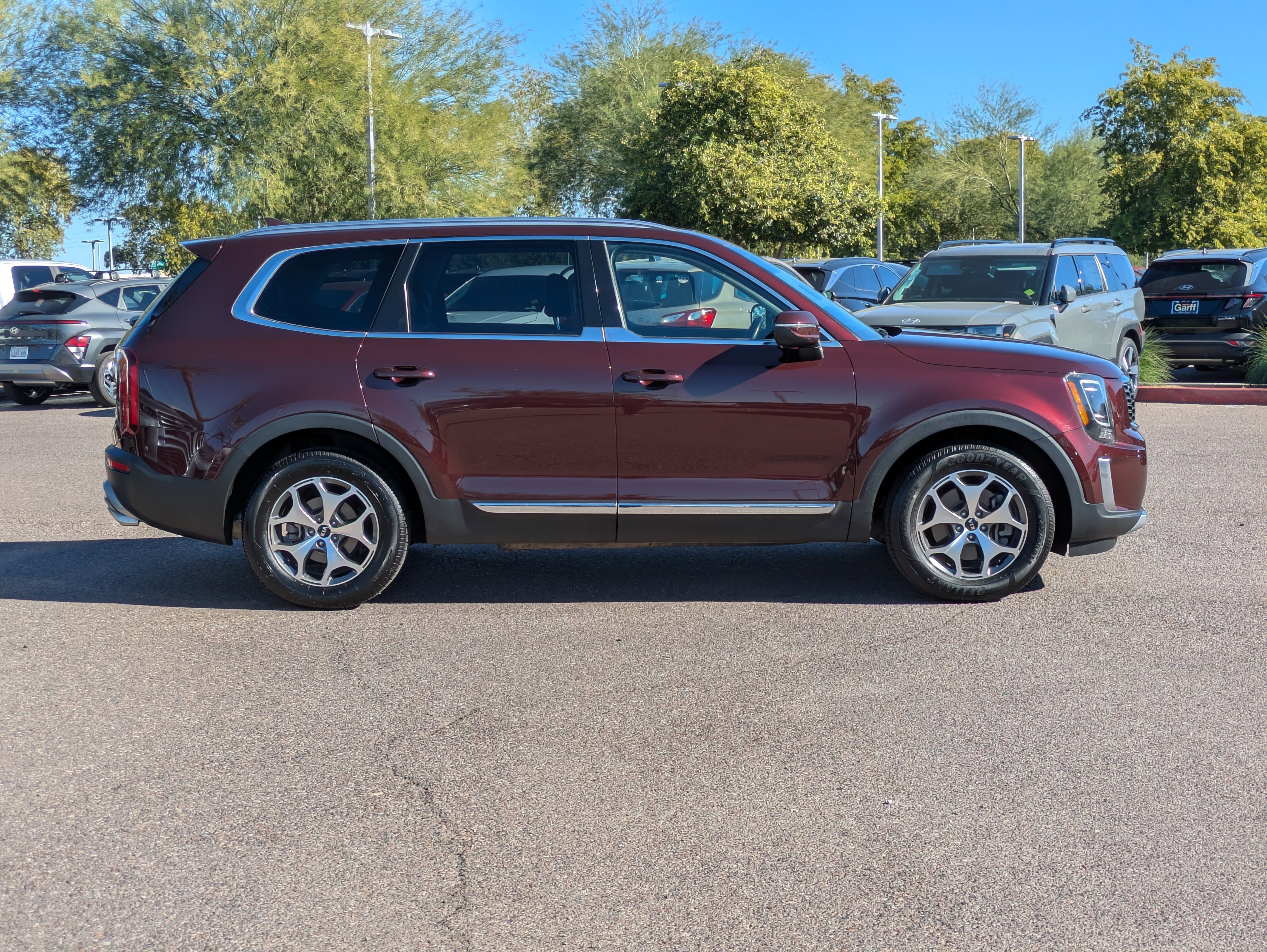 Used 2020 Kia Telluride EX video 2