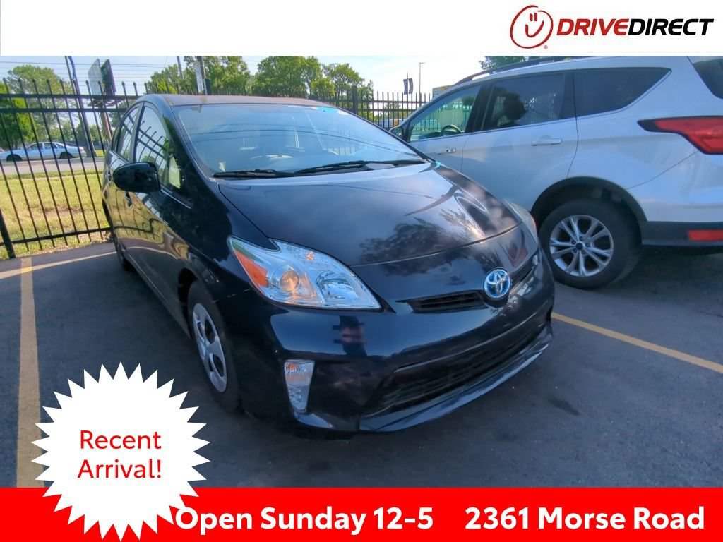 Used 2015 Toyota Prius Three FWD video 1