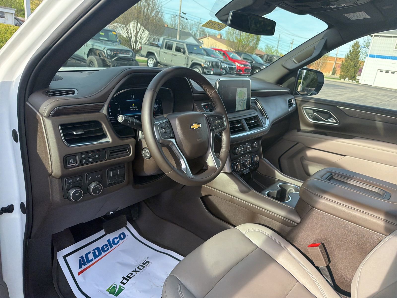 Used 2023 Chevrolet Tahoe LT w/ LT Signature Package AWD/4WD image 10