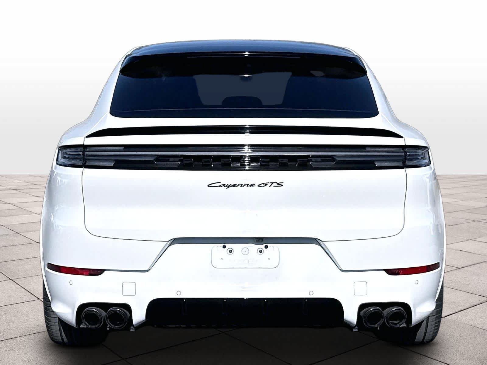 Used 2026 Porsche Cayenne GTS AWD/4WD image 7