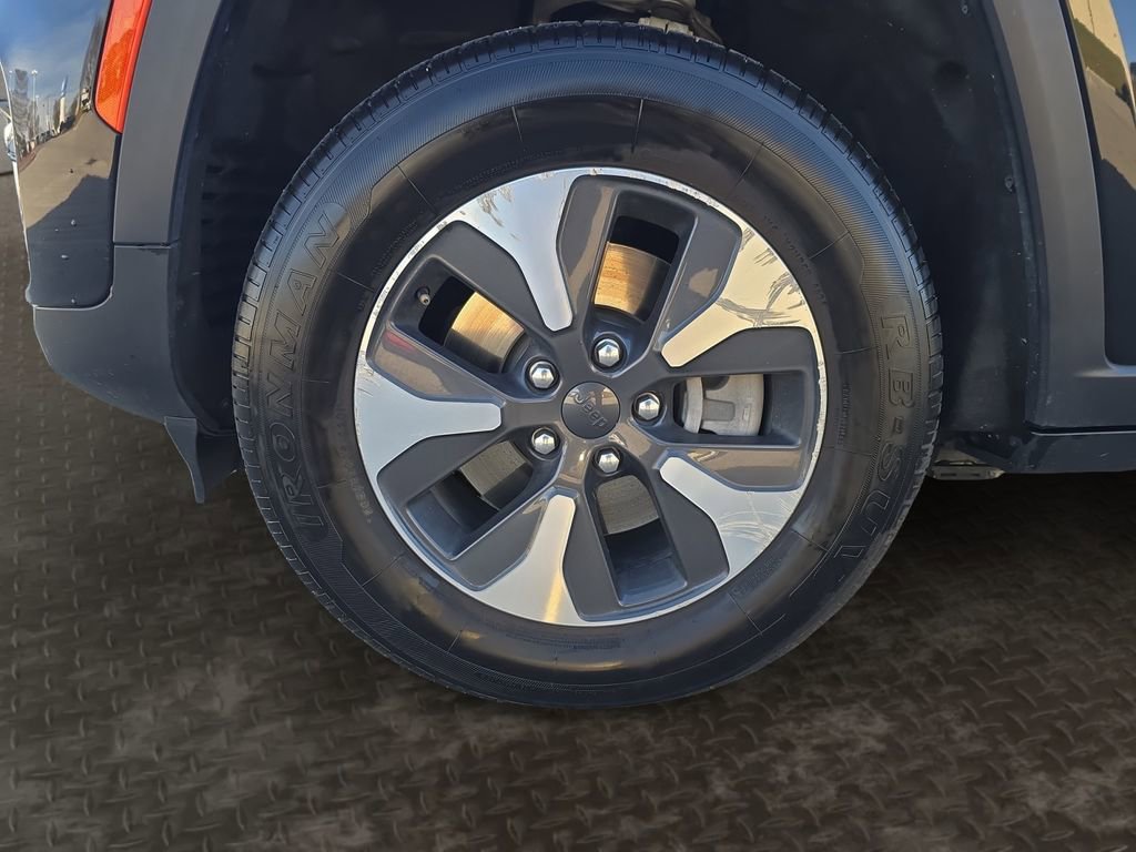 Used 2024 Jeep Grand Cherokee Limited 4xe image 9