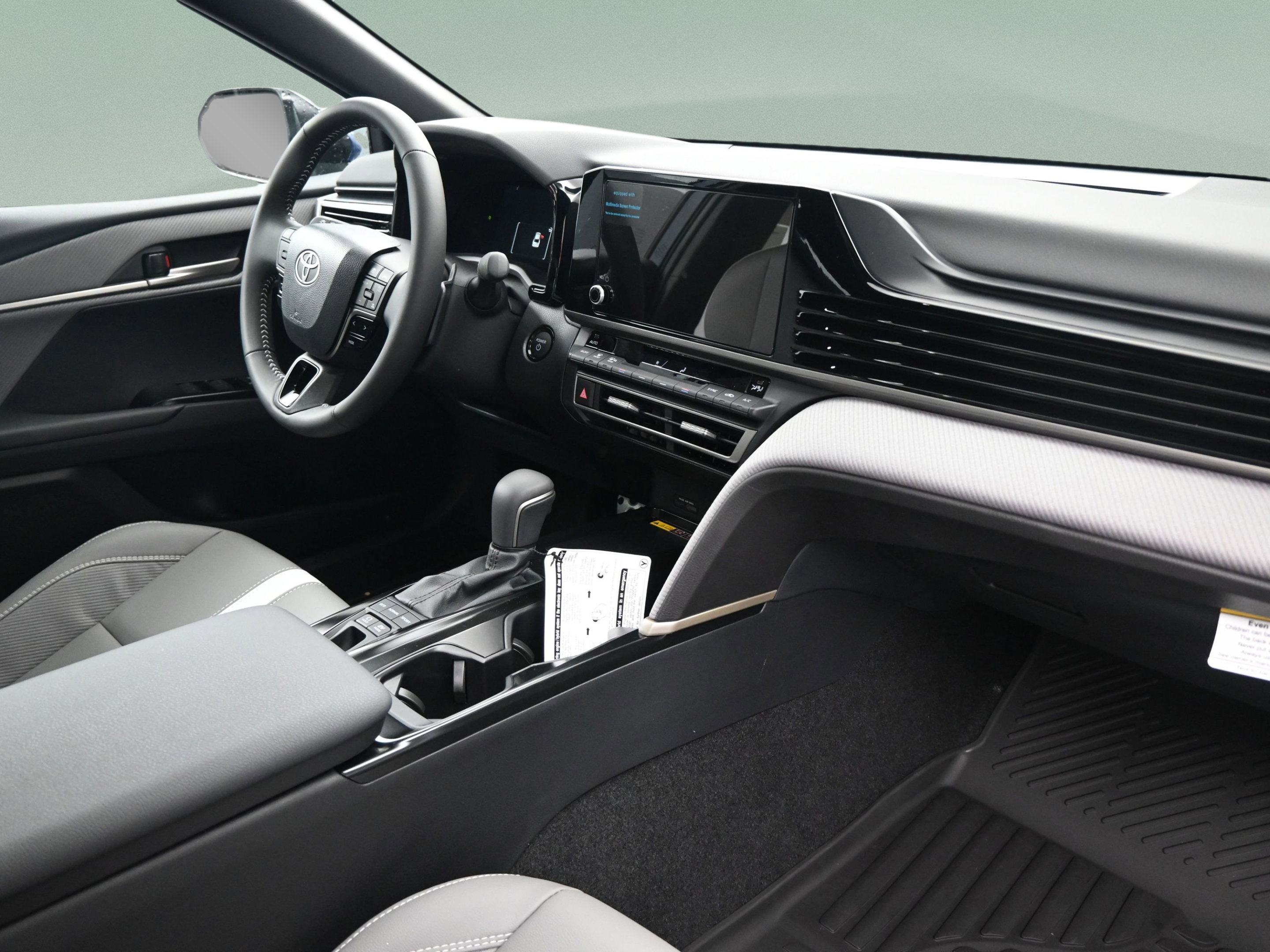 New 2026 Toyota Camry SE FWD image 33