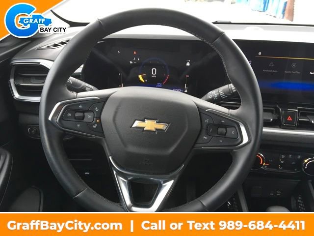 Used 2024 Chevrolet TrailBlazer LT w/ LT Cold Weather Package image 14