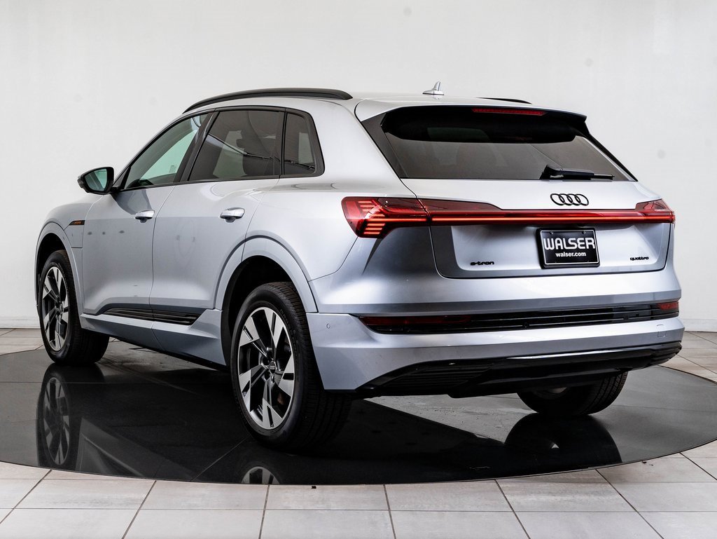 Used 2022 Audi e-tron Premium w/ Convenience Plus Package image 5