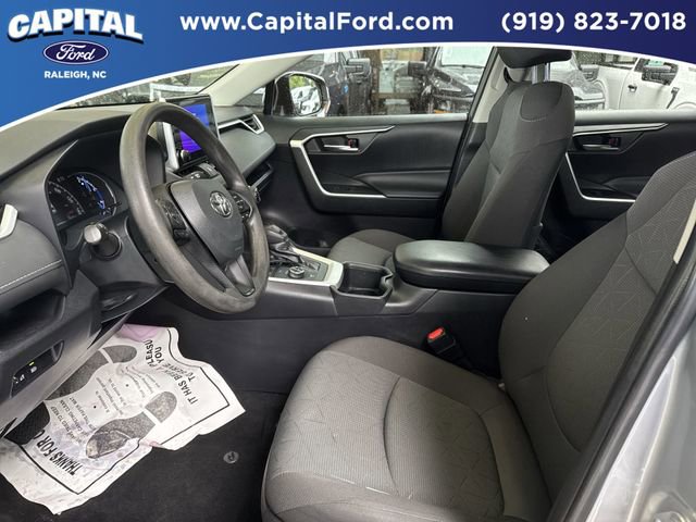 Used 2023 Toyota RAV4 XLE image 17