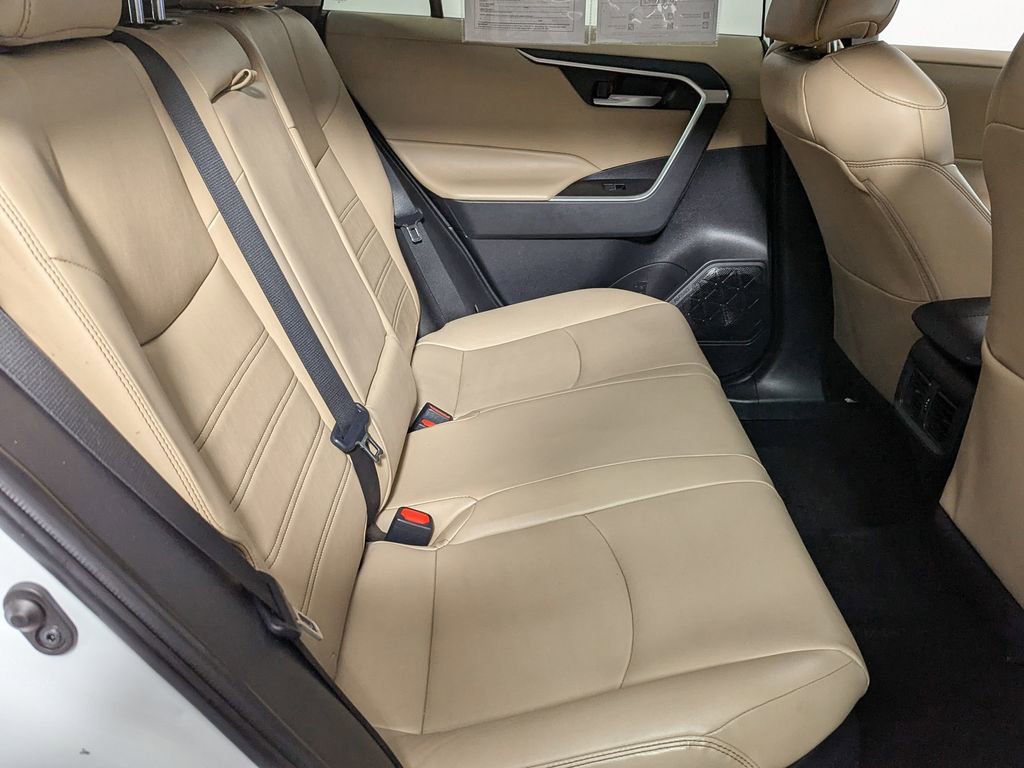 Used 2023 Toyota RAV4 XLE Premium image 44