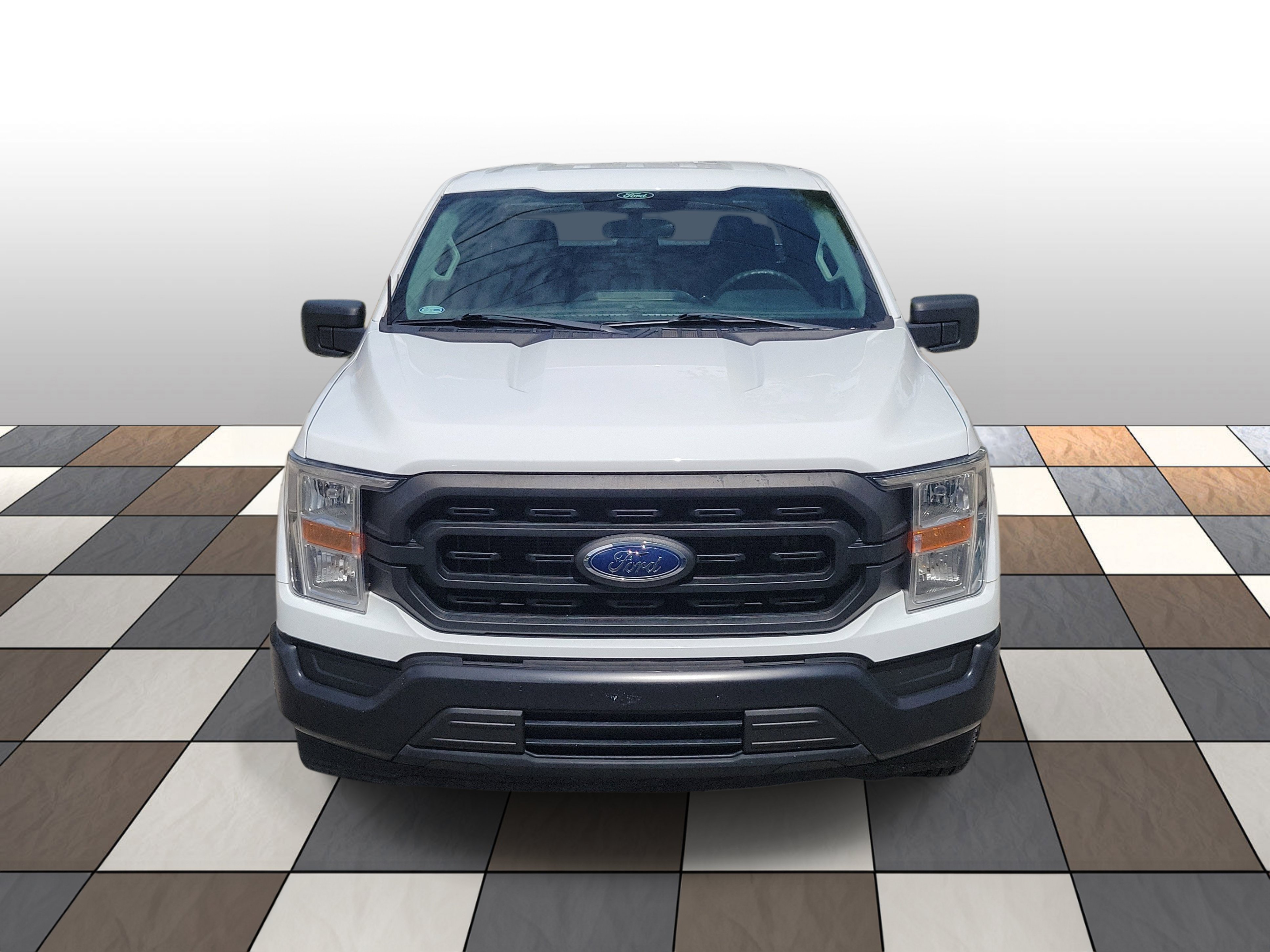 Used 2022 Ford F150 XL w/ Equipment Group 101A High RWD image 2