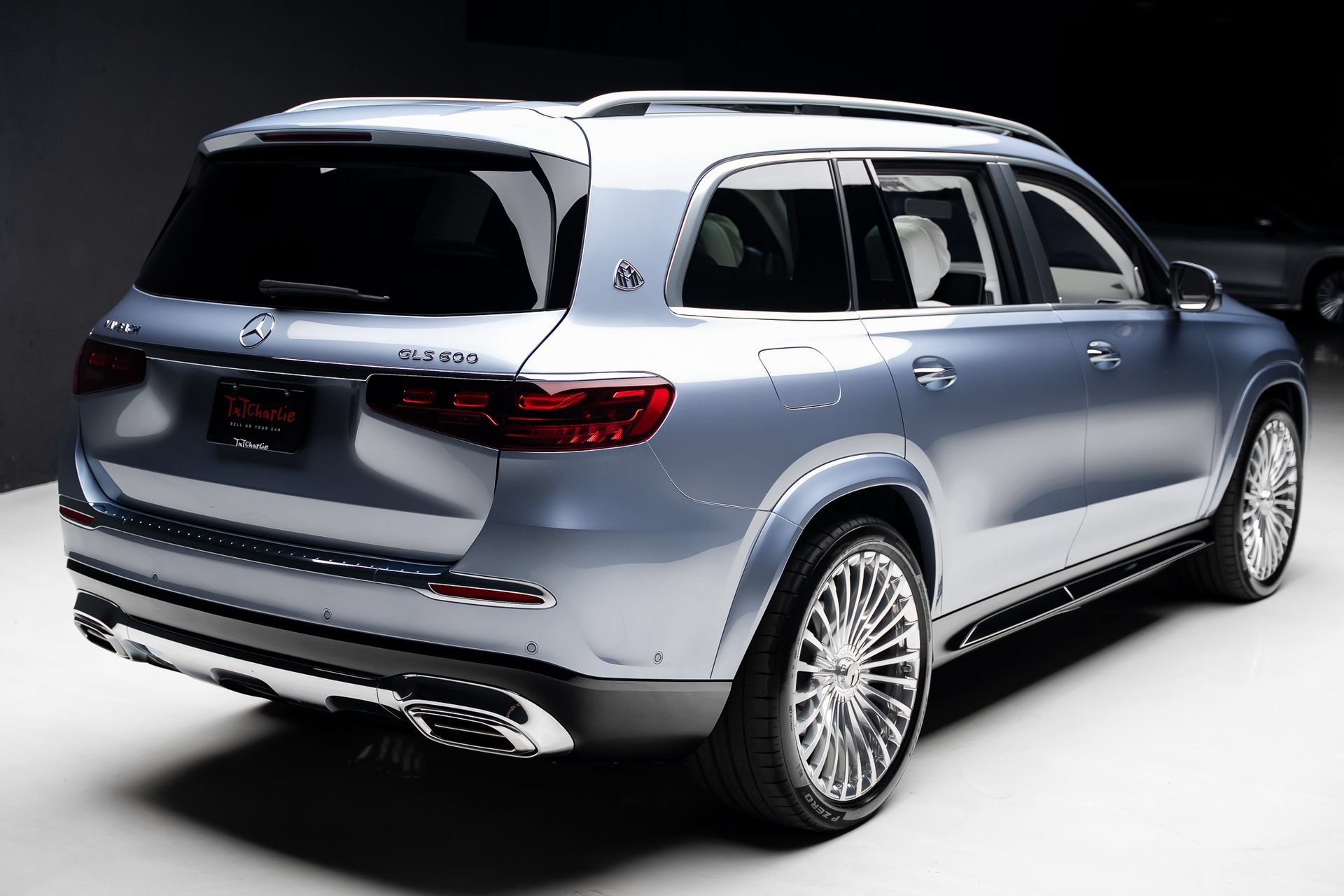 Used 2025 Mercedes-Benz Maybach GLS 600 4MATIC image 35