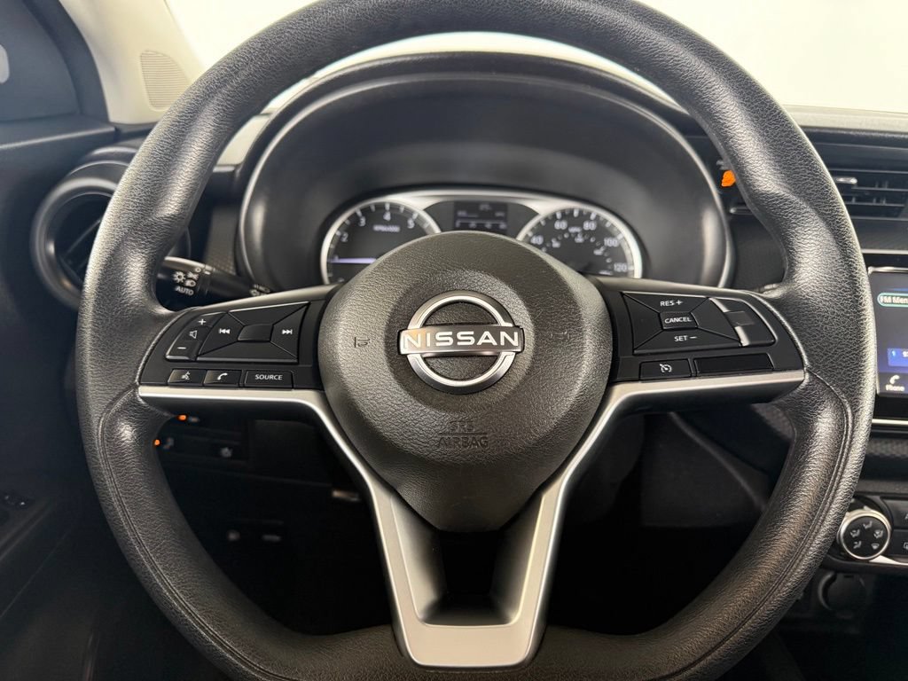 Used 2022 Nissan Kicks S FWD image 13