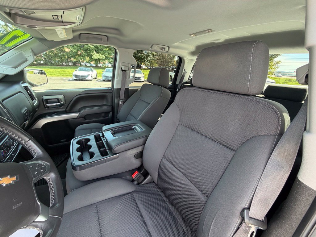Used 2017 Chevrolet Silverado 1500 LT w/ All Star Edition AWD/4WD image 7