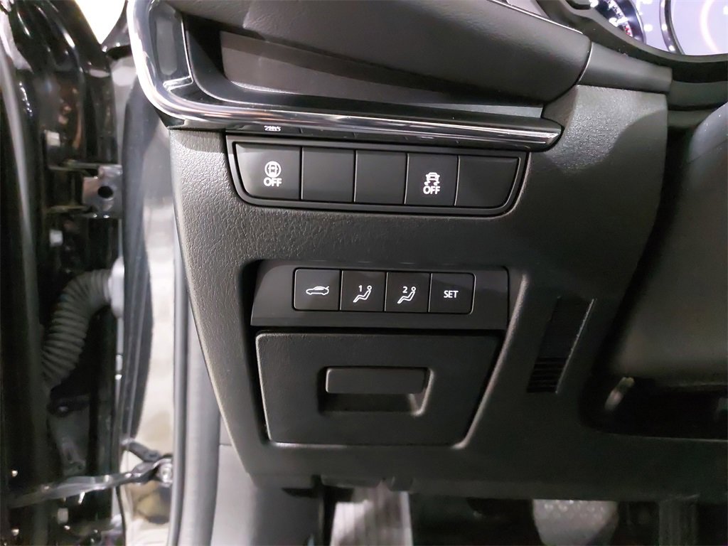 Used 2023 MAZDA MAZDA3 s image 27