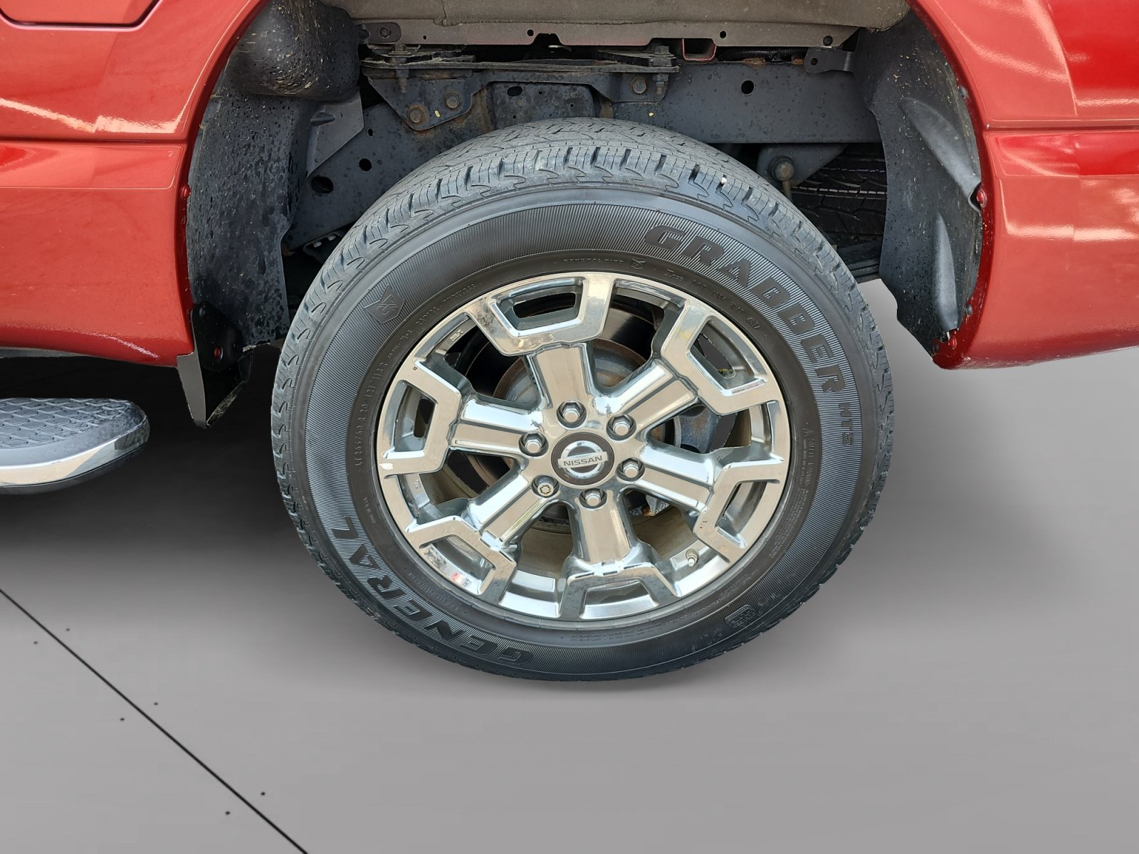 Used 2018 Nissan Titan SL w/ Chrome Package AWD/4WD image 14