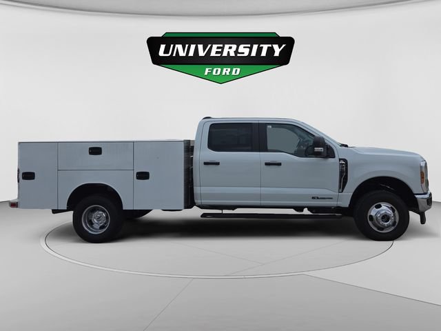New 2026 Ford F350 XL w/ XL Chrome Package AWD/4WD image 2