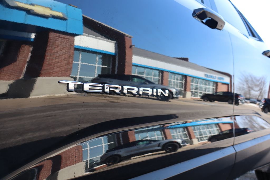 Used 2025 GMC Terrain Elevation image 7