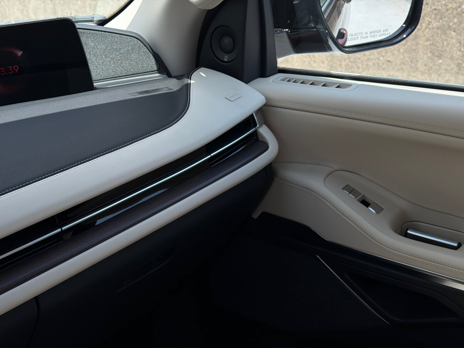 New 2027 Lincoln Navigator Reserve AWD/4WD image 37