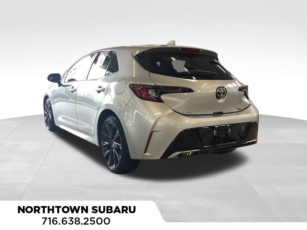 Used 2025 Toyota Corolla XSE FWD image 3