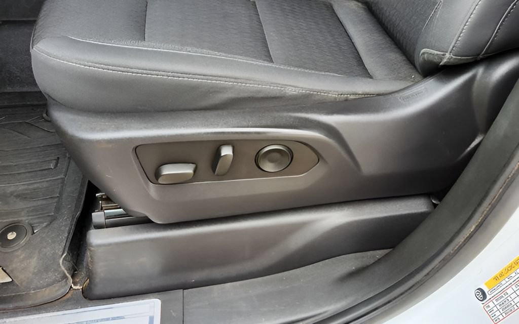 Used 2023 GMC Sierra 1500 SLE AWD/4WD image 24