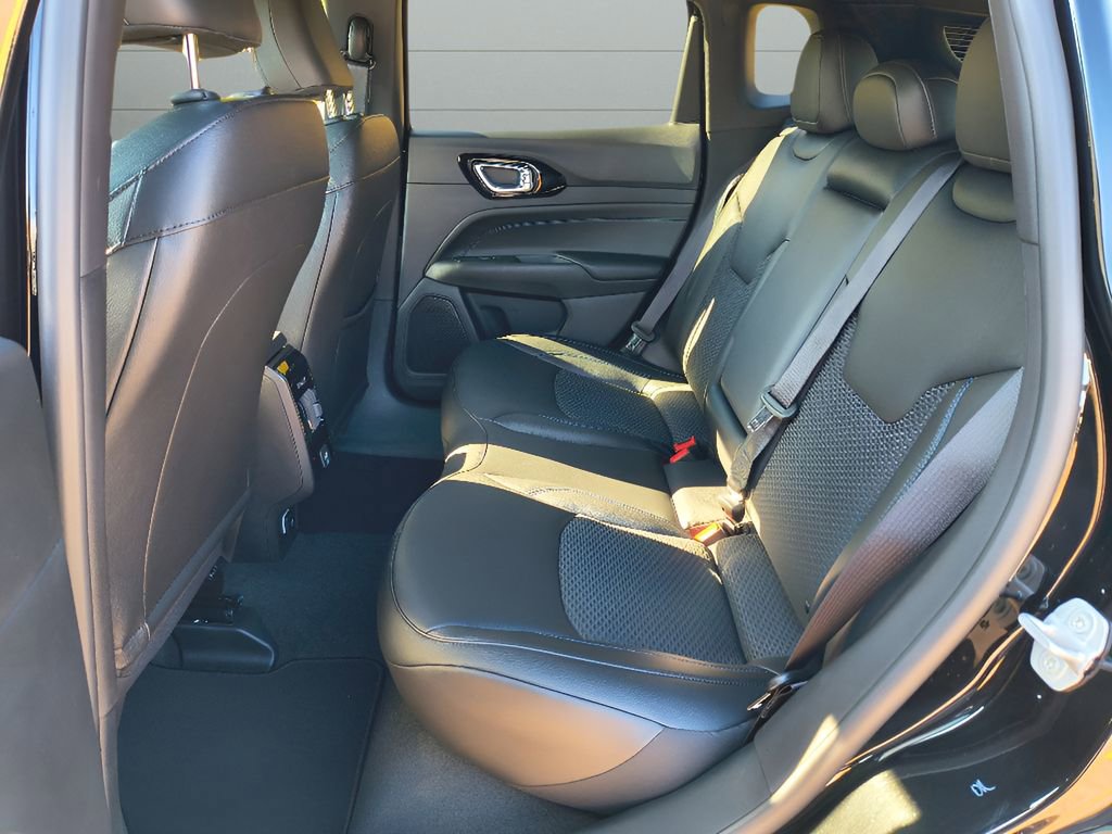 New 2026 Jeep Compass Latitude image 26